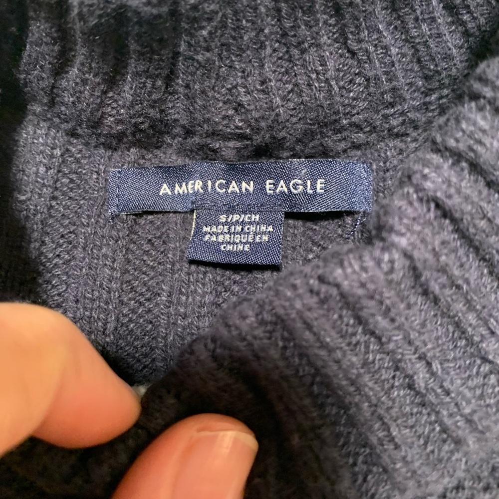 American Eagle Navy blue/cream crop sweater. Size S. - Picture 3 of 7